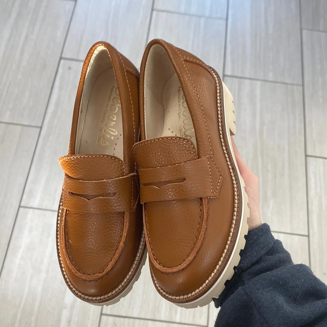 Beberlis Tan Chunky Loafer