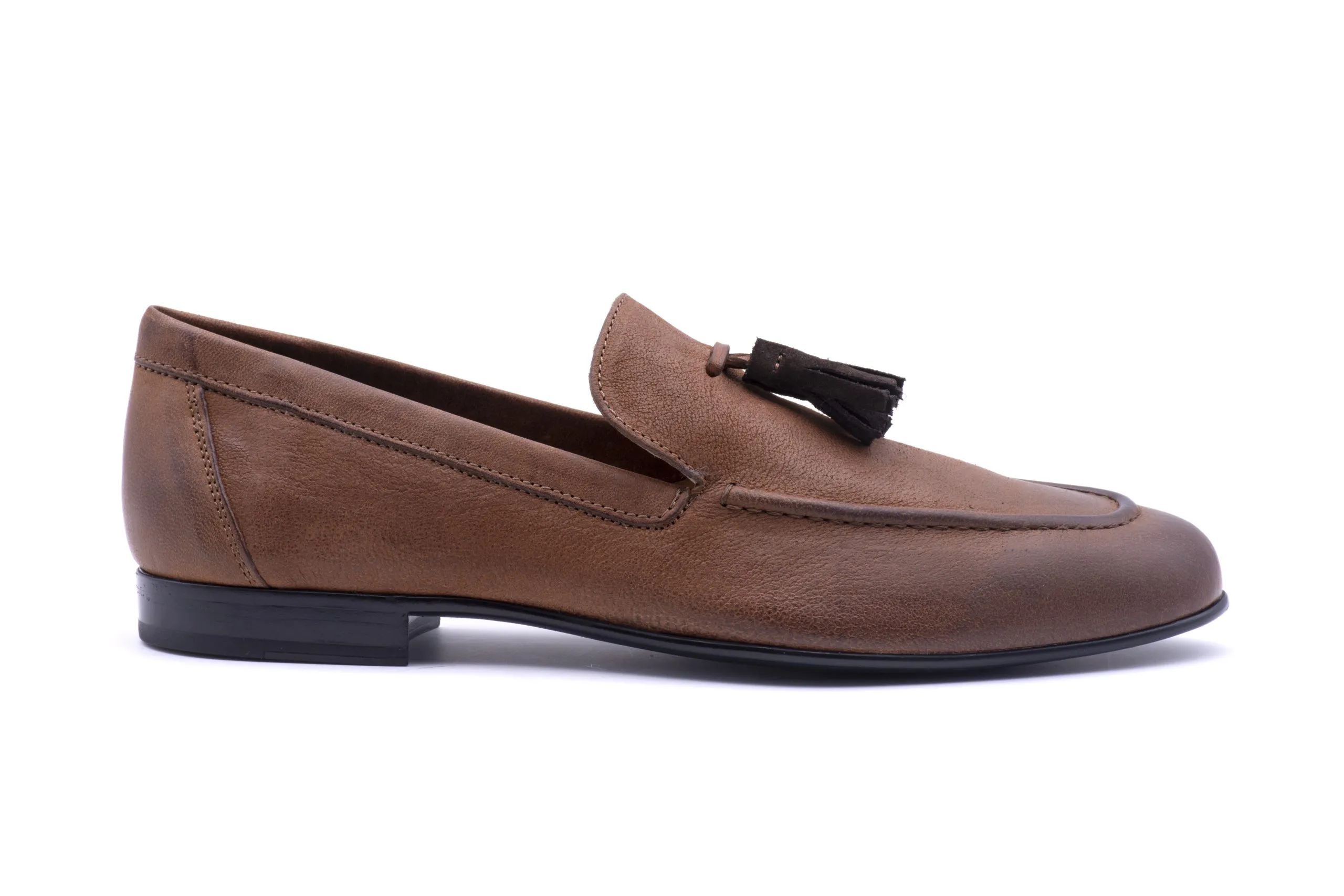 Coffee loafer with tassels