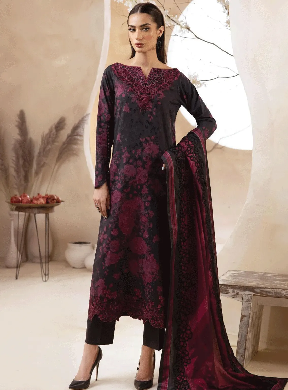 Iznik Embroidered Viscose Unstitched 3 Piece Suit - IZ23LW ILW-06 EVELYNN