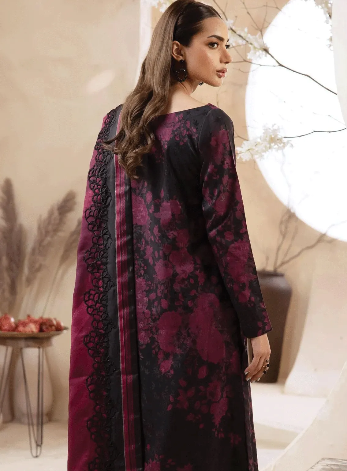 Iznik Embroidered Viscose Unstitched 3 Piece Suit - IZ23LW ILW-06 EVELYNN