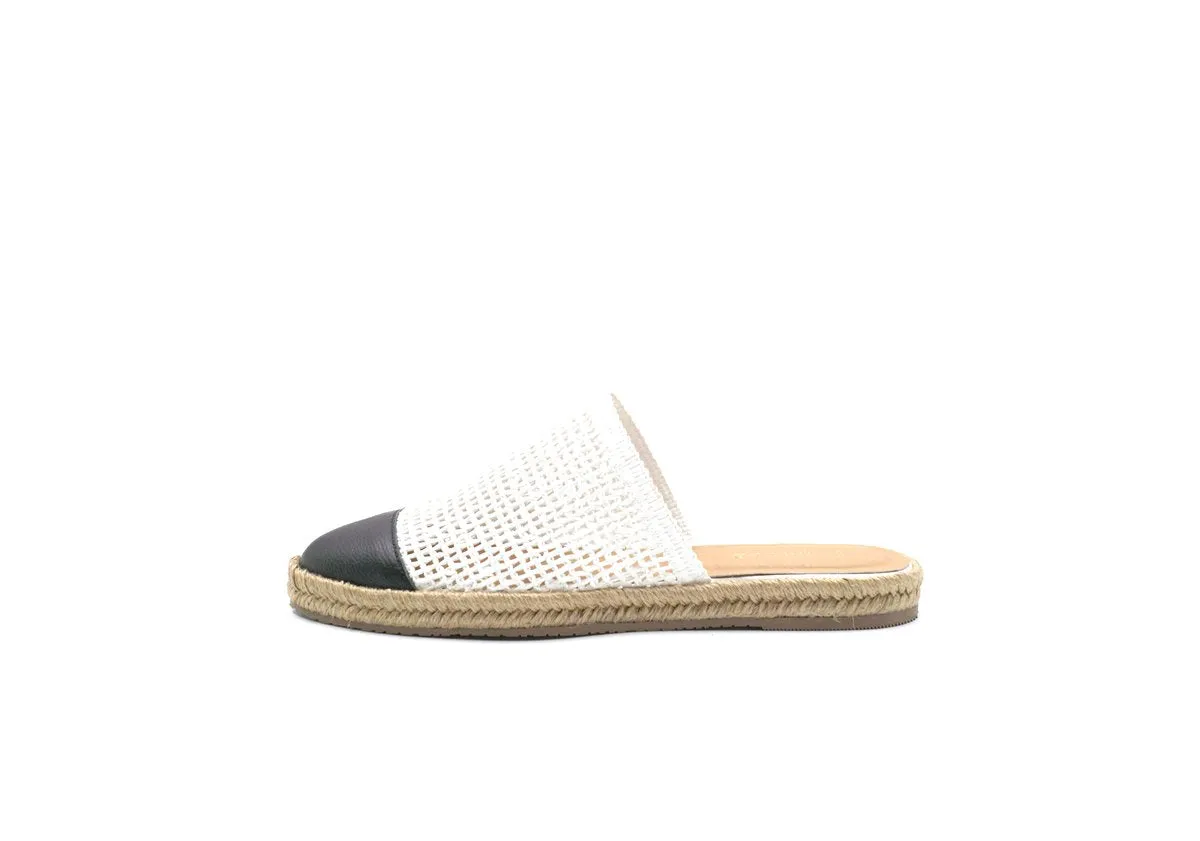 Kaanas Palau Fishnet Mule Espadrille in White