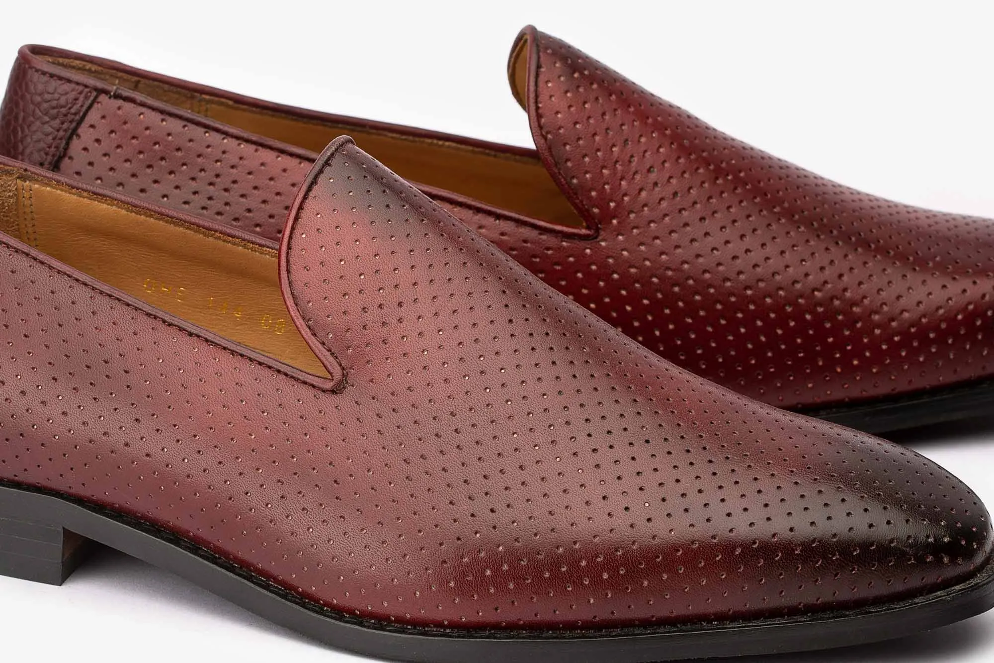 Perforated Slipon-Ox