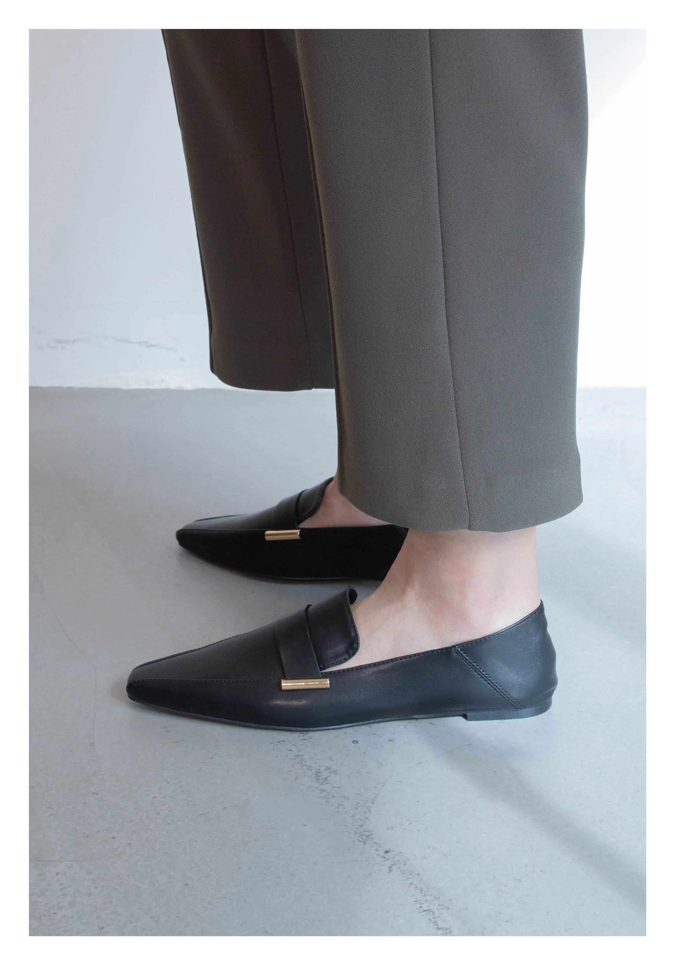 Side Metal Loafer Black