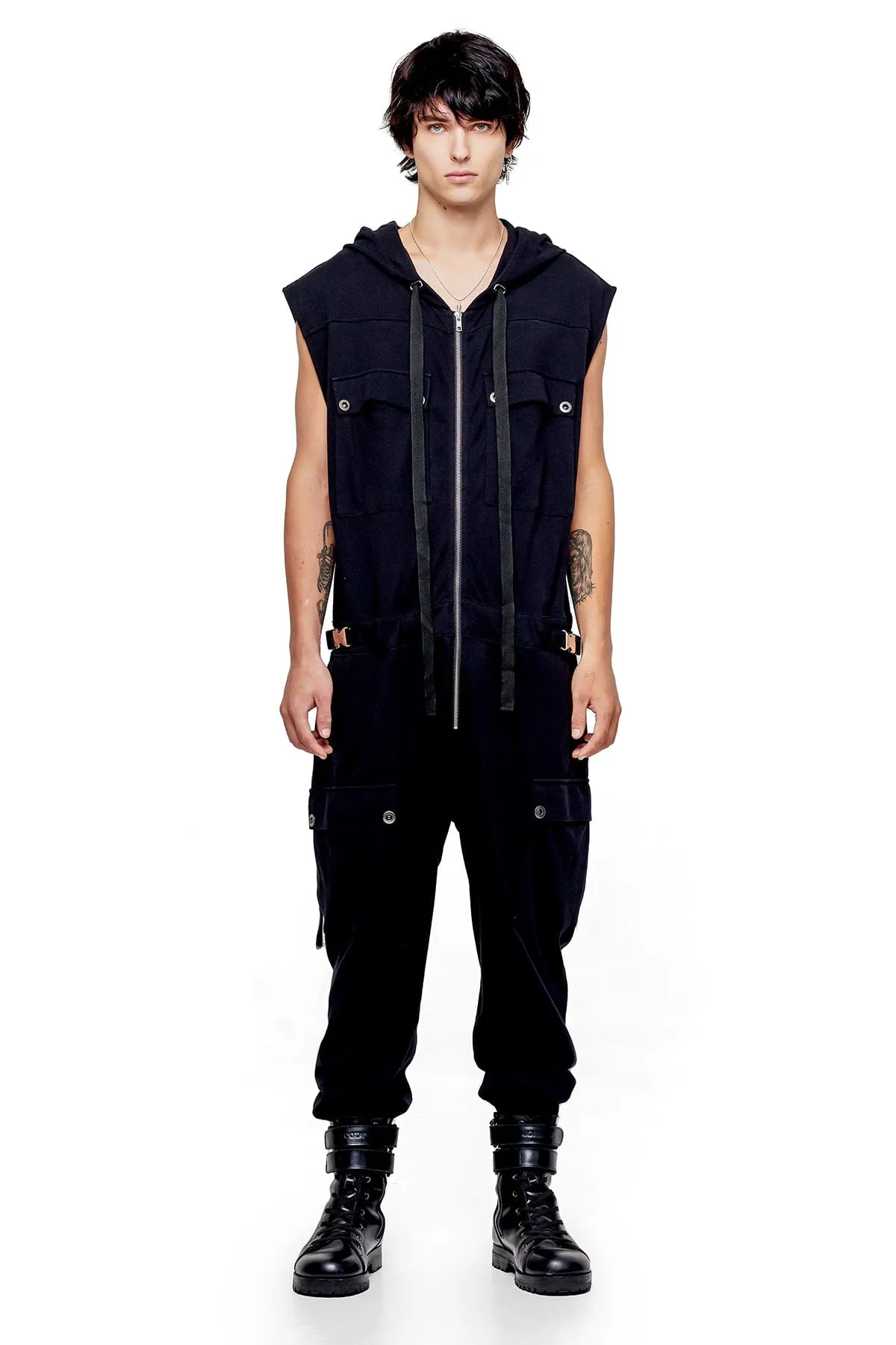 SLEEVELESS HOODIE JUMPSUIT IN BLACK