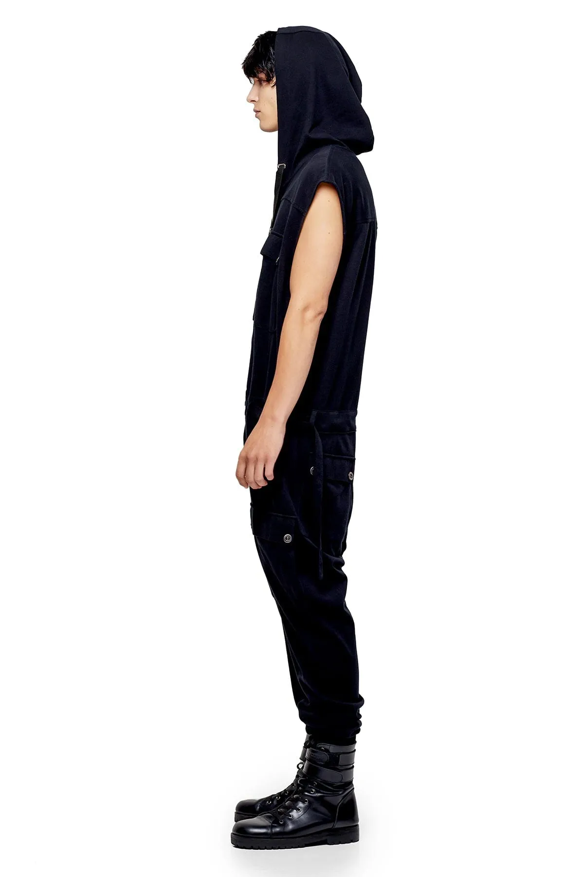 SLEEVELESS HOODIE JUMPSUIT IN BLACK